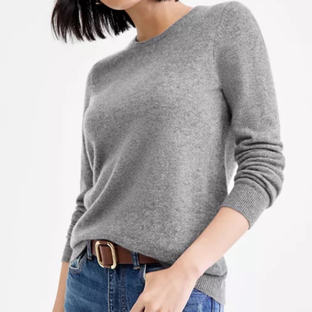 Brand NWT  Women's Long-Sleeve 100% Cashmere Crewneck Sweater XS grey